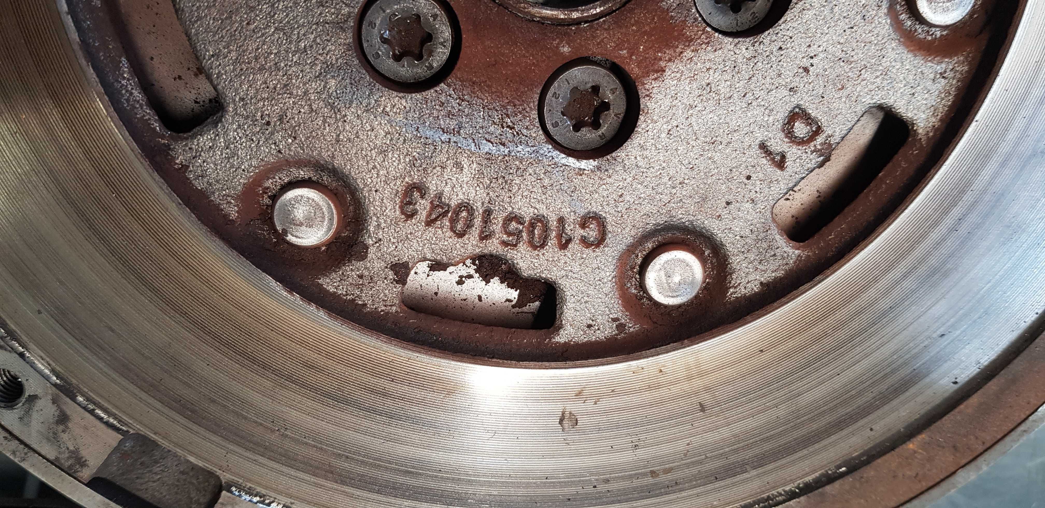 Citroen C4 1.6 HDI sprzęgło dwu masa komplet