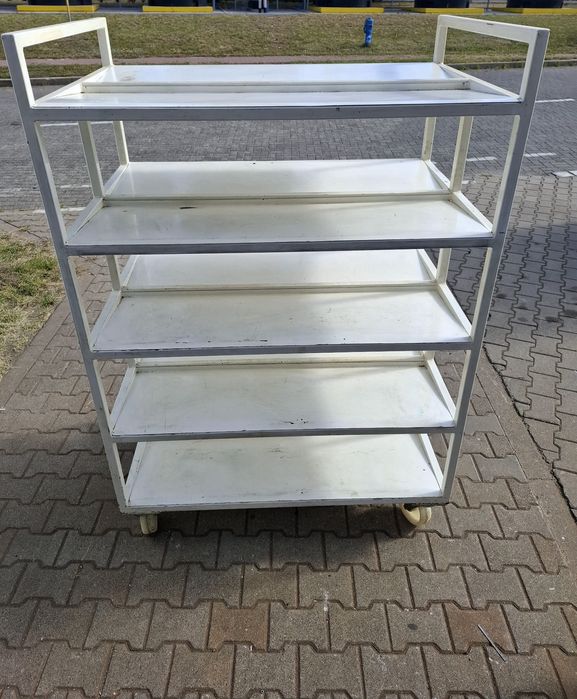 Regał warsztatowy na kółkach