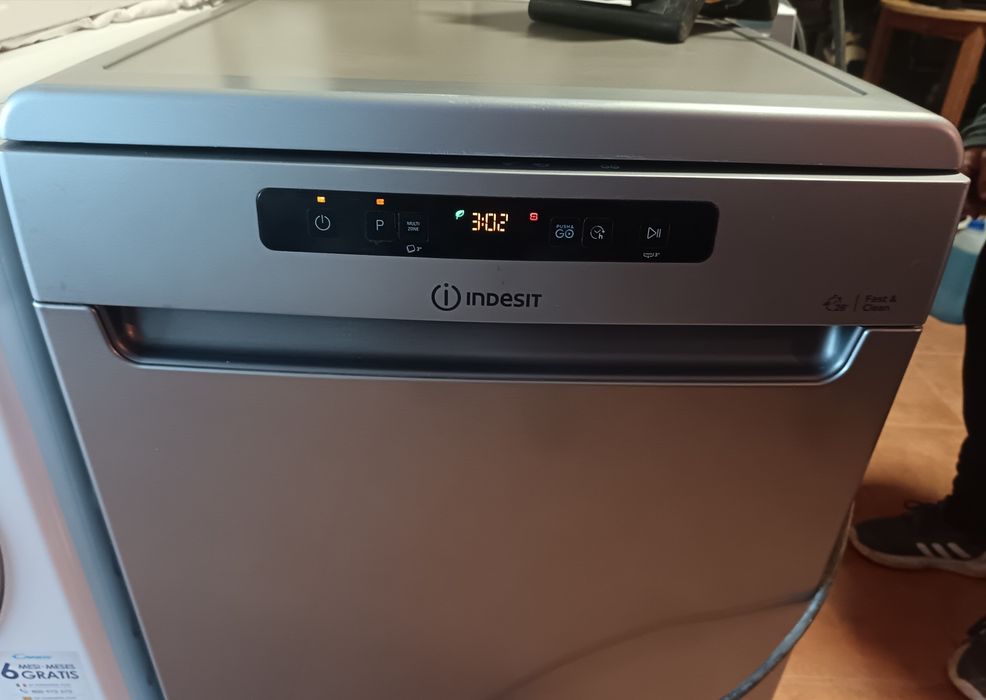 Máquina de lavar louça