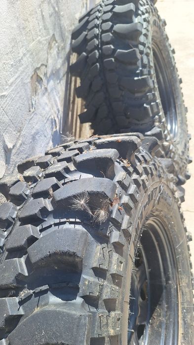 Pneus 35 11,5 R16 silverstone MT117 extreme com jantes 6x139.7