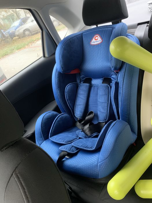 Продам дитяче автокрісло Capsula з isofix 9-36 кг