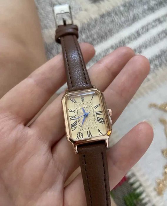 Класичний жіночий годинник. Женские часы. Кварц. Жіночі годинники.