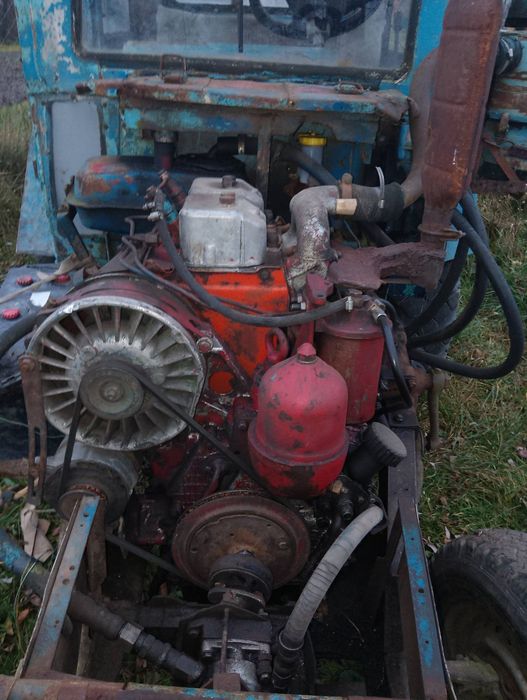 Продам трактор самоклеп