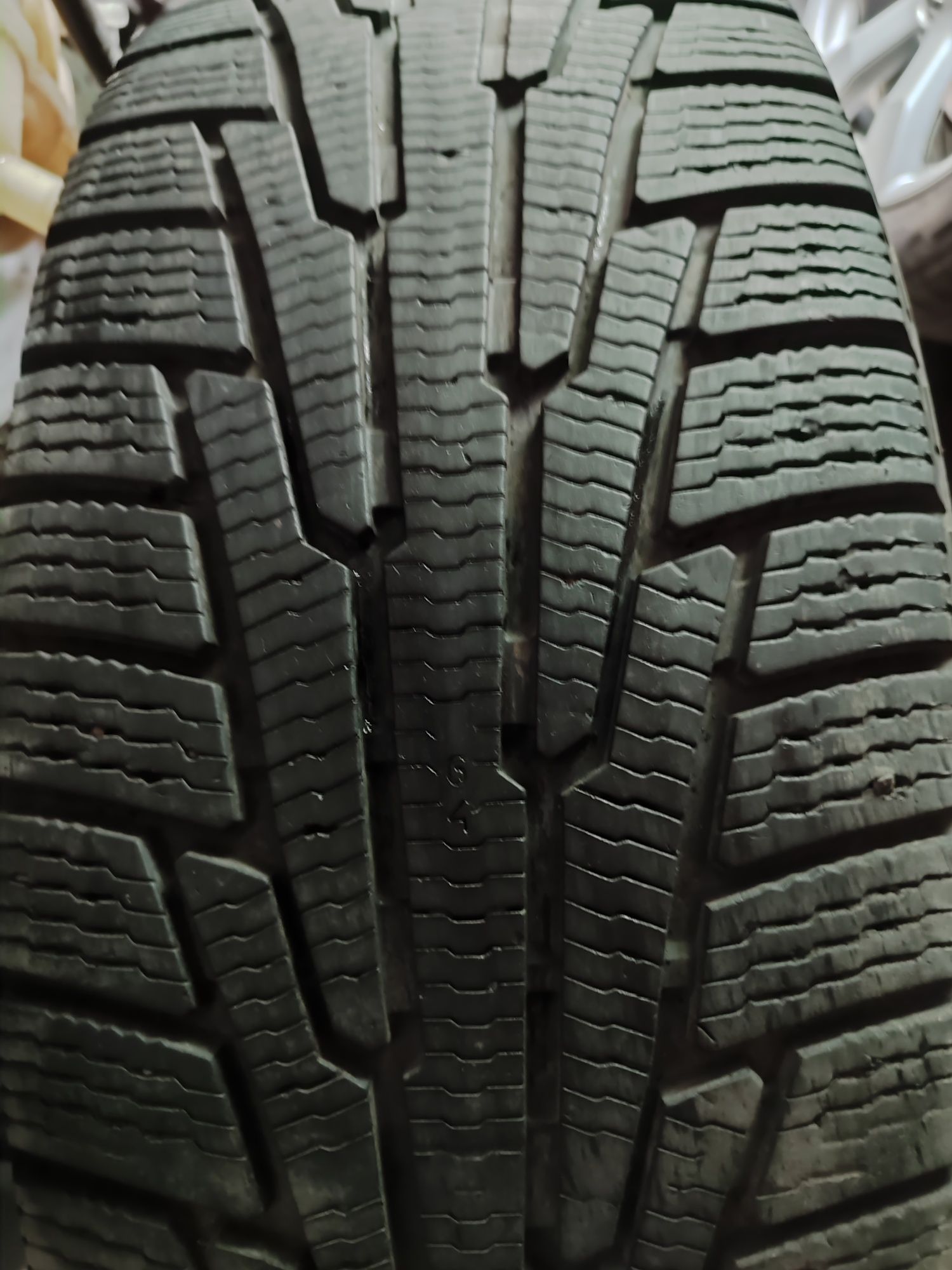 Шины 225/60 R-18