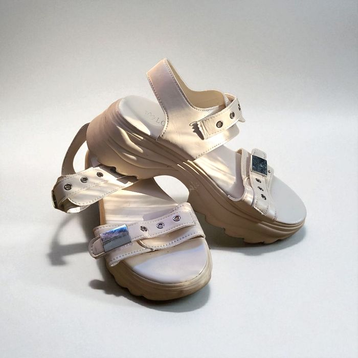 Босоножки женские 39 размер