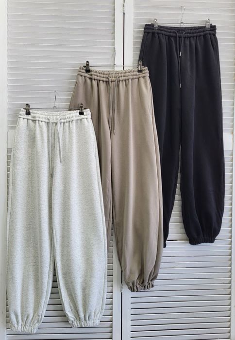 Жіночі однотонні спортивні штани джогери