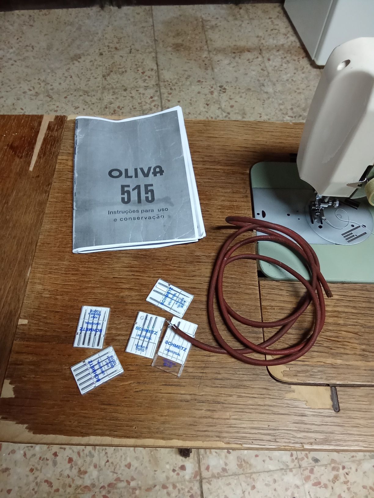 Máquina de costura Olivia 515