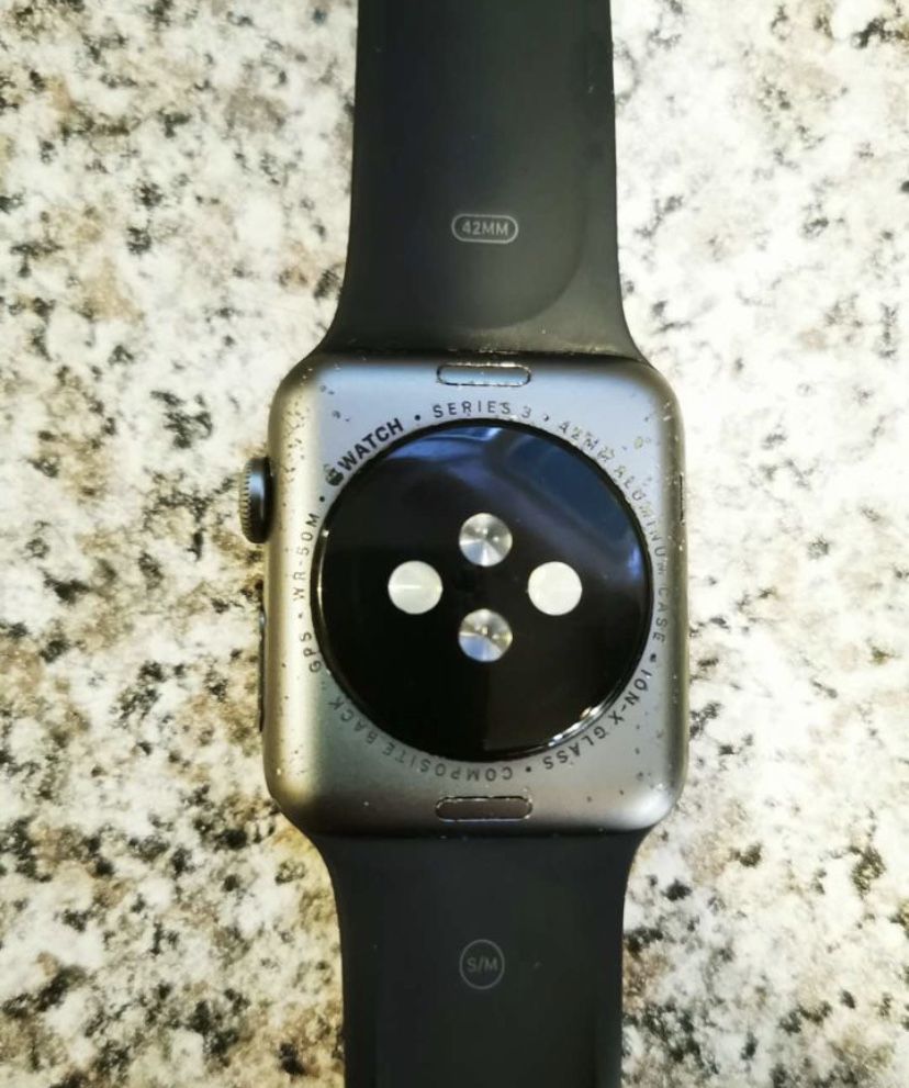 Apple Watch 3. 42mm на запчастини