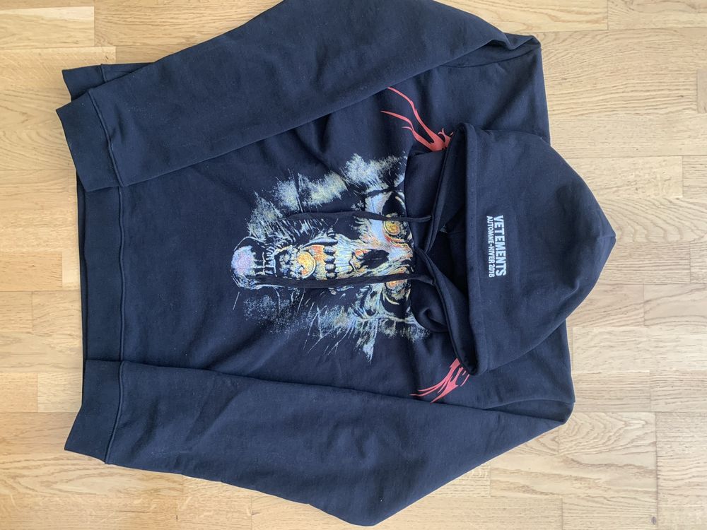 Худи VETEMENTS skull metal logo hoodie