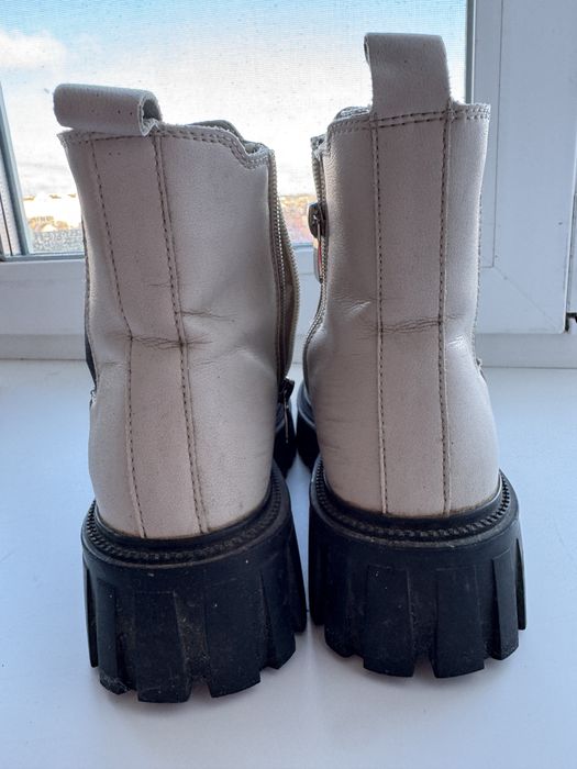 Продам челсі жіночі