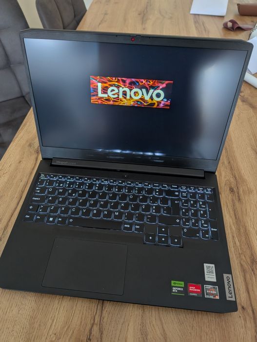 Portátil Gaming Lenovo IdeaPad 3
