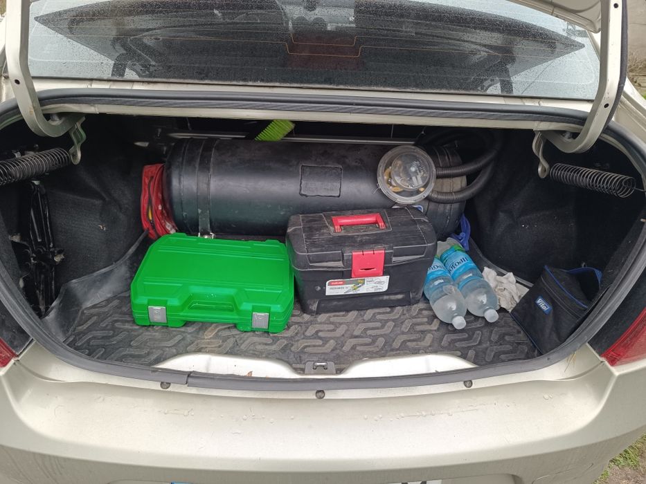 Рено логан 2011р