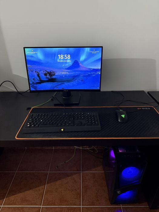 Computador + monitor + rato e teclado gaming