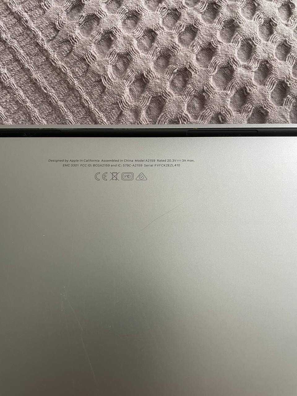 MacBook Pro 13" (2019, модель A2159). 256 GB