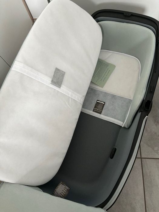 Універсальна коляска