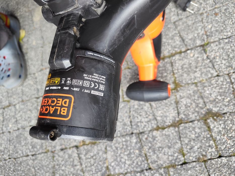 Odkurzacz ogrodowy Black Decker 3000W BEBLV3000 plecakowy komplet
