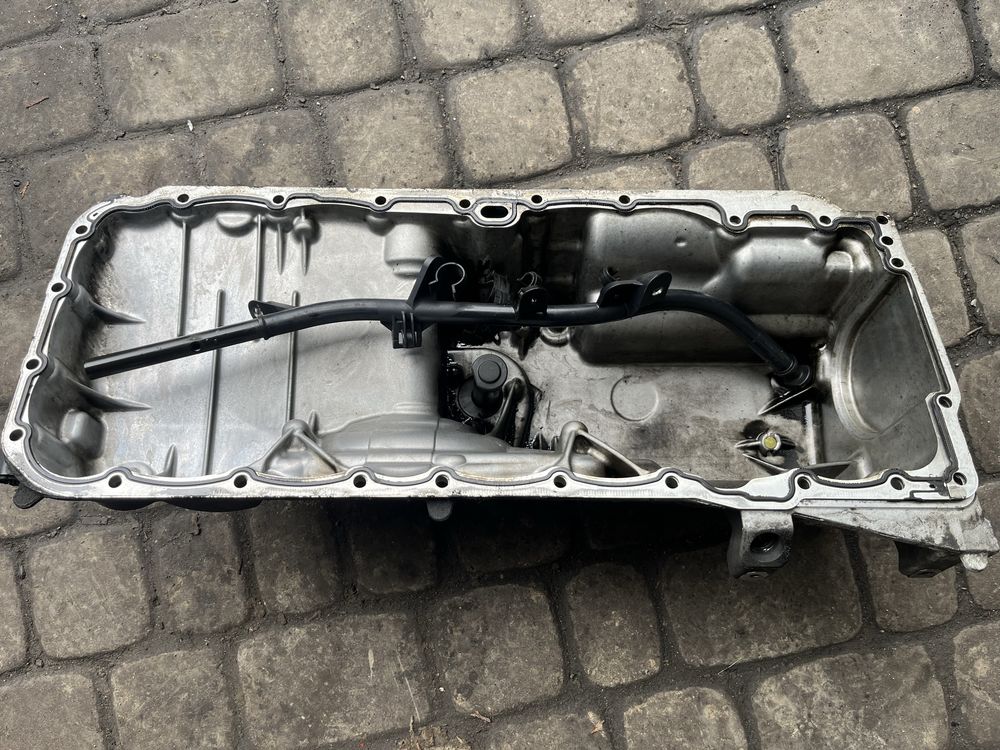 Miska olejowa silnika bmw e90 e91 e92 n57d30 245km x drive 330xd n57