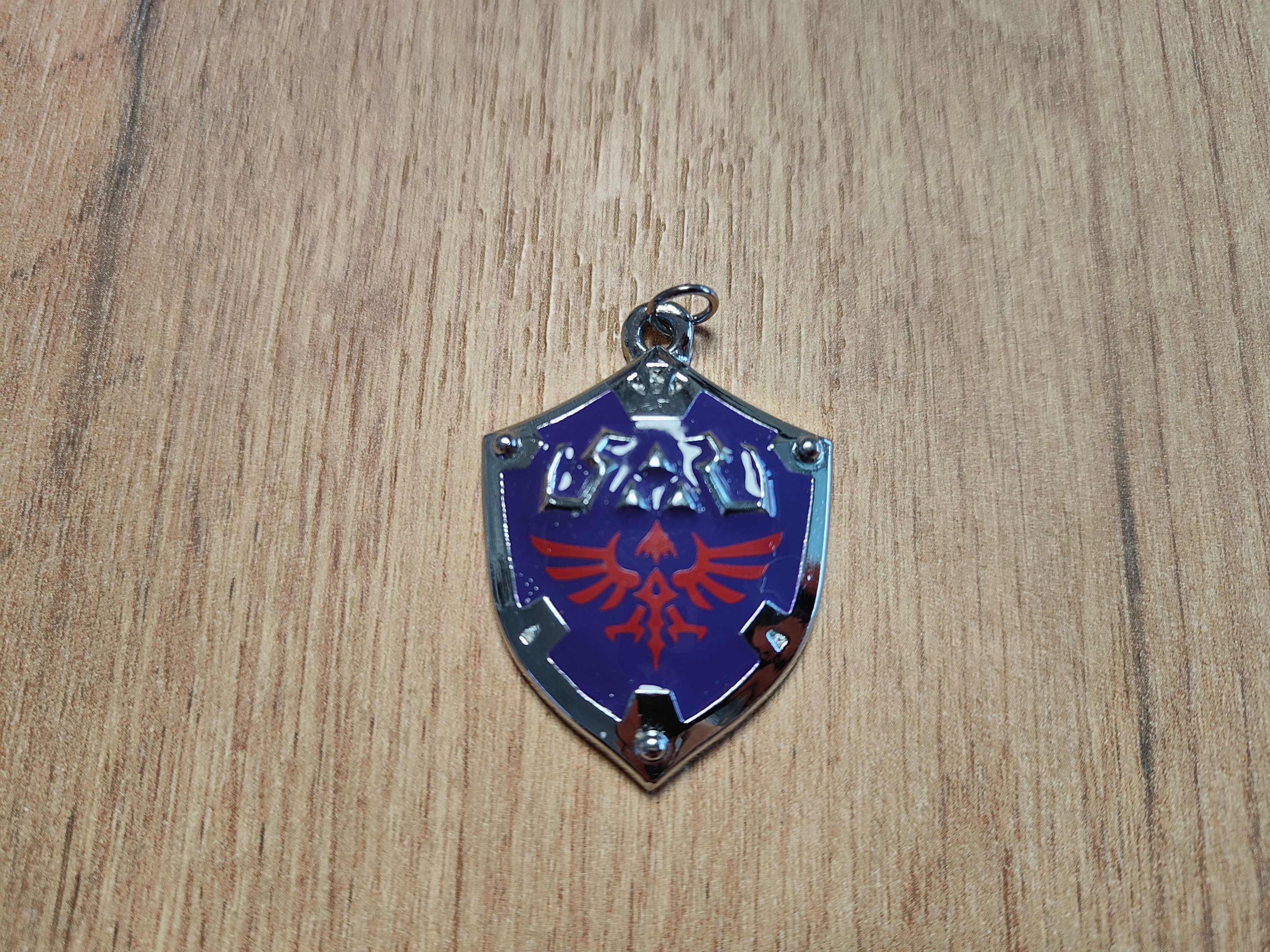 Gadżet z gry The Legend of Zelda - metalowa tarcza (breloczek)
