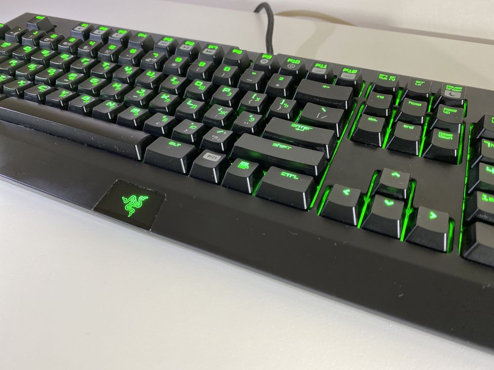 Терміново! Механічна клавіатура Razer Black Widow - блискавка!