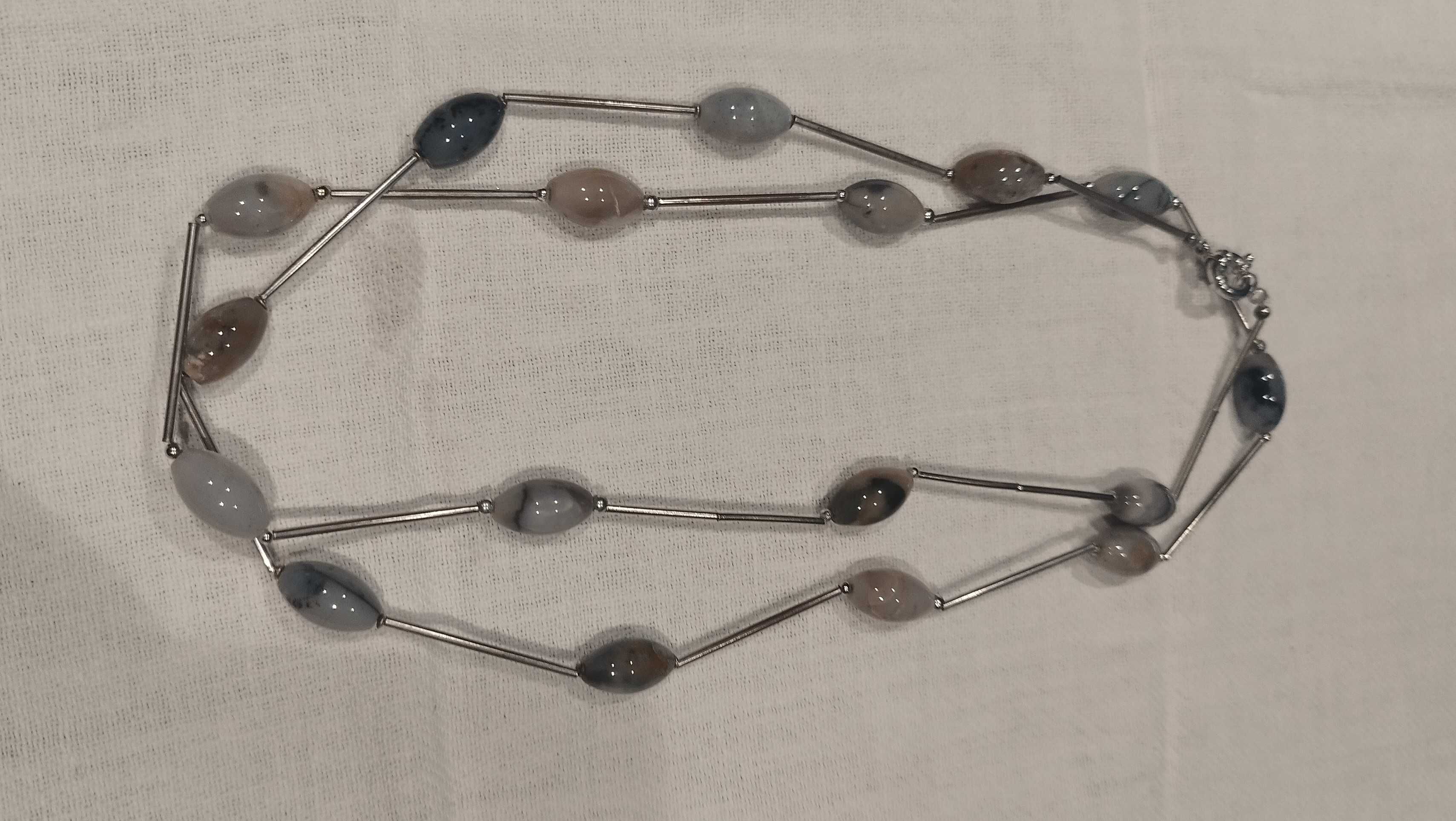 Elegante colar de pedra natural (ágata cinzenta)