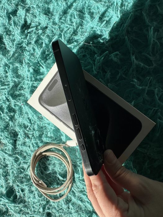 iPhone 15 PRO zbita klapka! 91% baterii