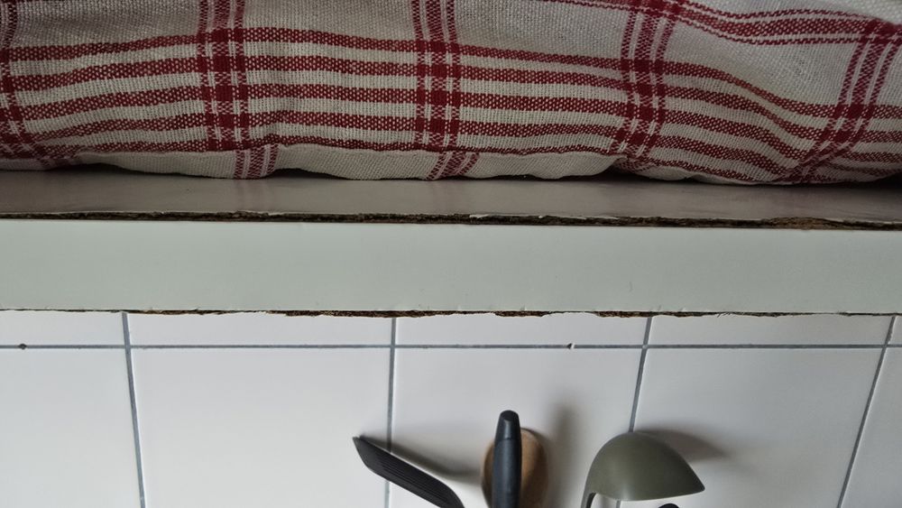 Szafki białe wiszące