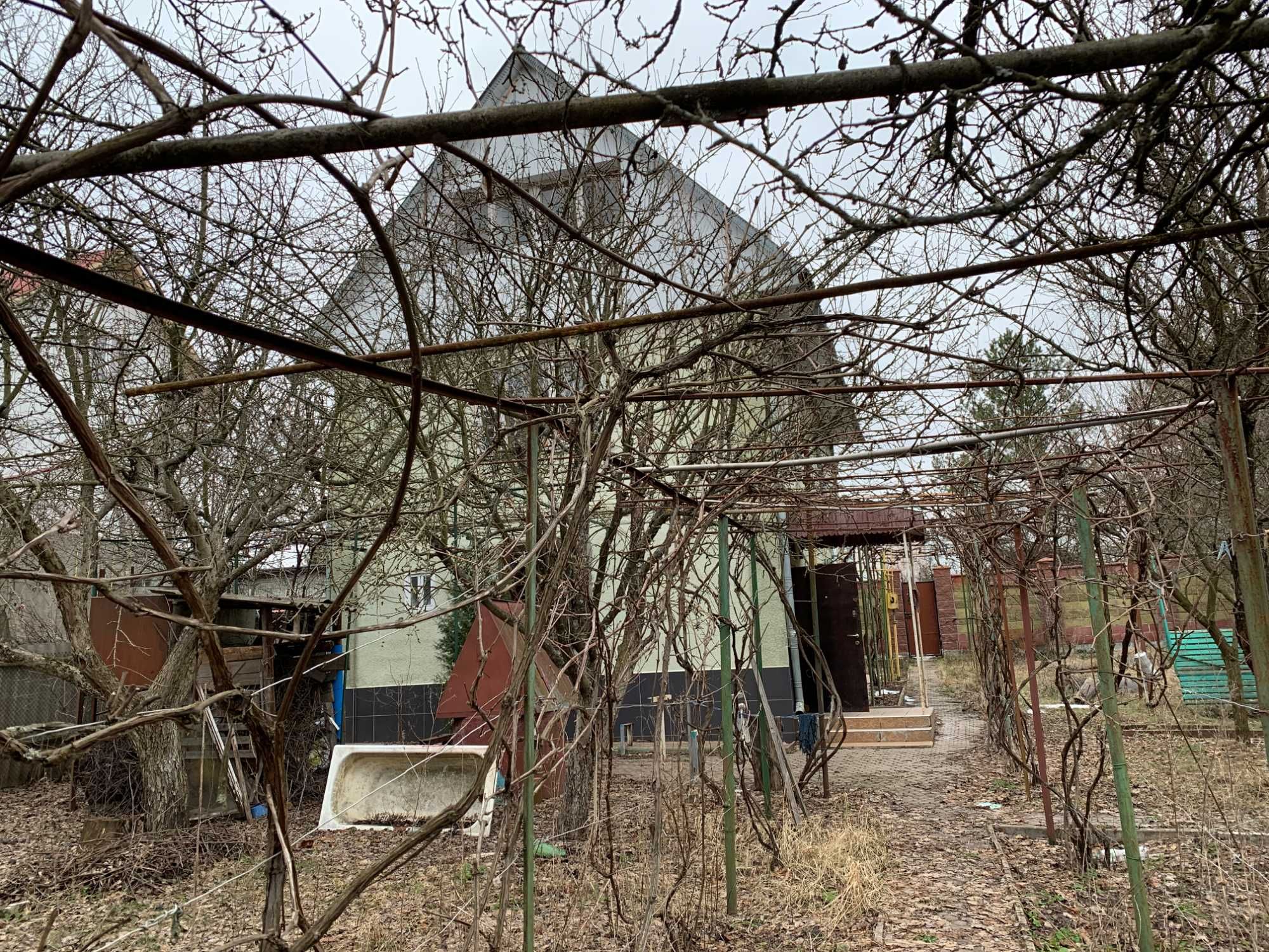 Будинок 3-х поверх. під Києвом Миколаївка 35км по Житомирській 200м2