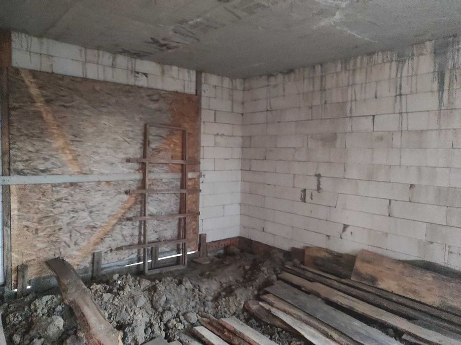 Будинок в Пирогово. 5 кімнат, 2 поверхи, всі комунікації, прописка.