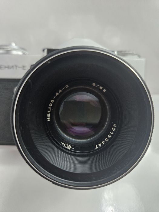 Фотоаппарат Зенит Е, с объективом Helios