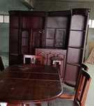 Móvel de sala -Bar com mesa e cadeiras