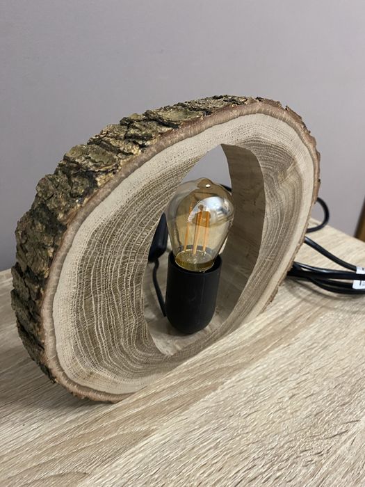 Drewniana lampka nocna Ręcznie wykonana z naturalnego drewna dębowego