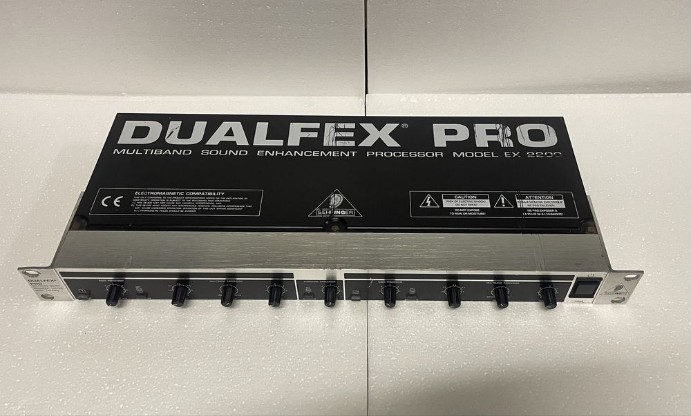 Behringer dual flex pro ex2200