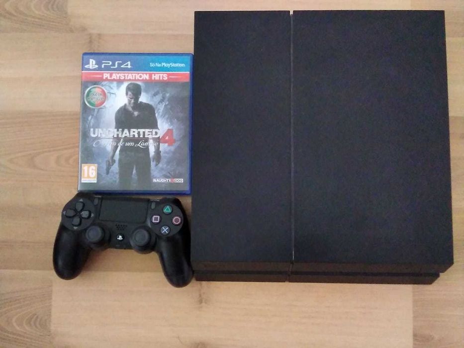 PlayStation 4 500gb + Uncharted 4 Thief´s End