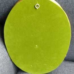 Baixo relevo de parede, grande, em marfinite, senhora e menino