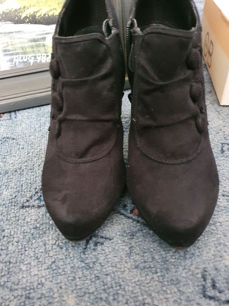 Botki czarne Deichmann