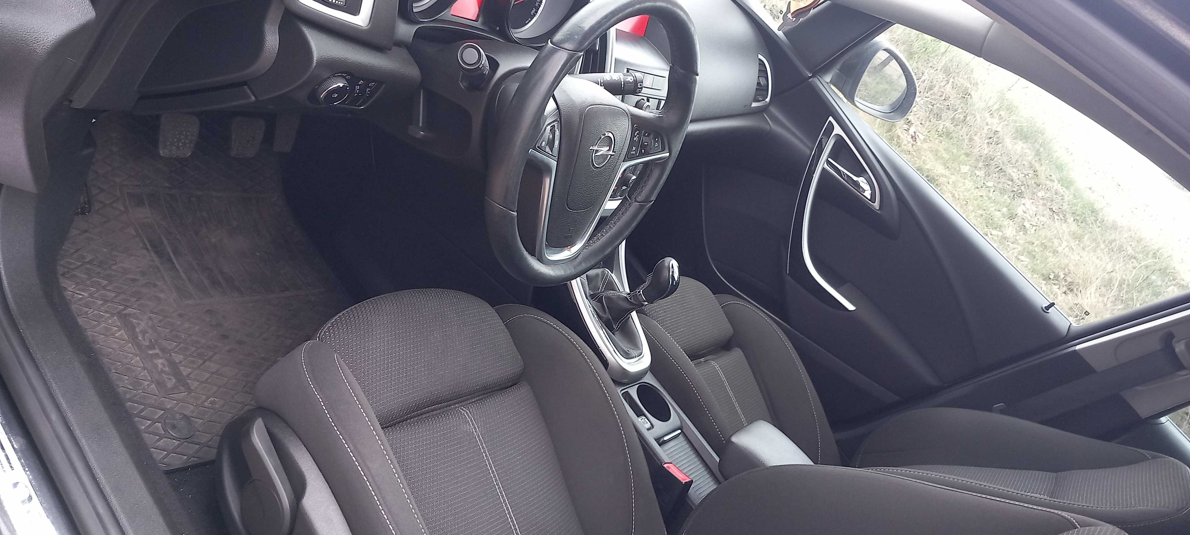 Opel Astra  2.0 CDTI klima,160 km