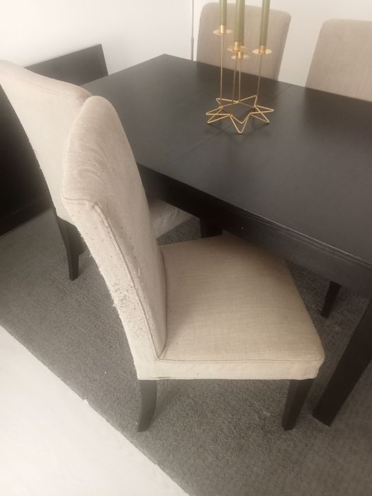 Mesa retangular com 4 cadeiras