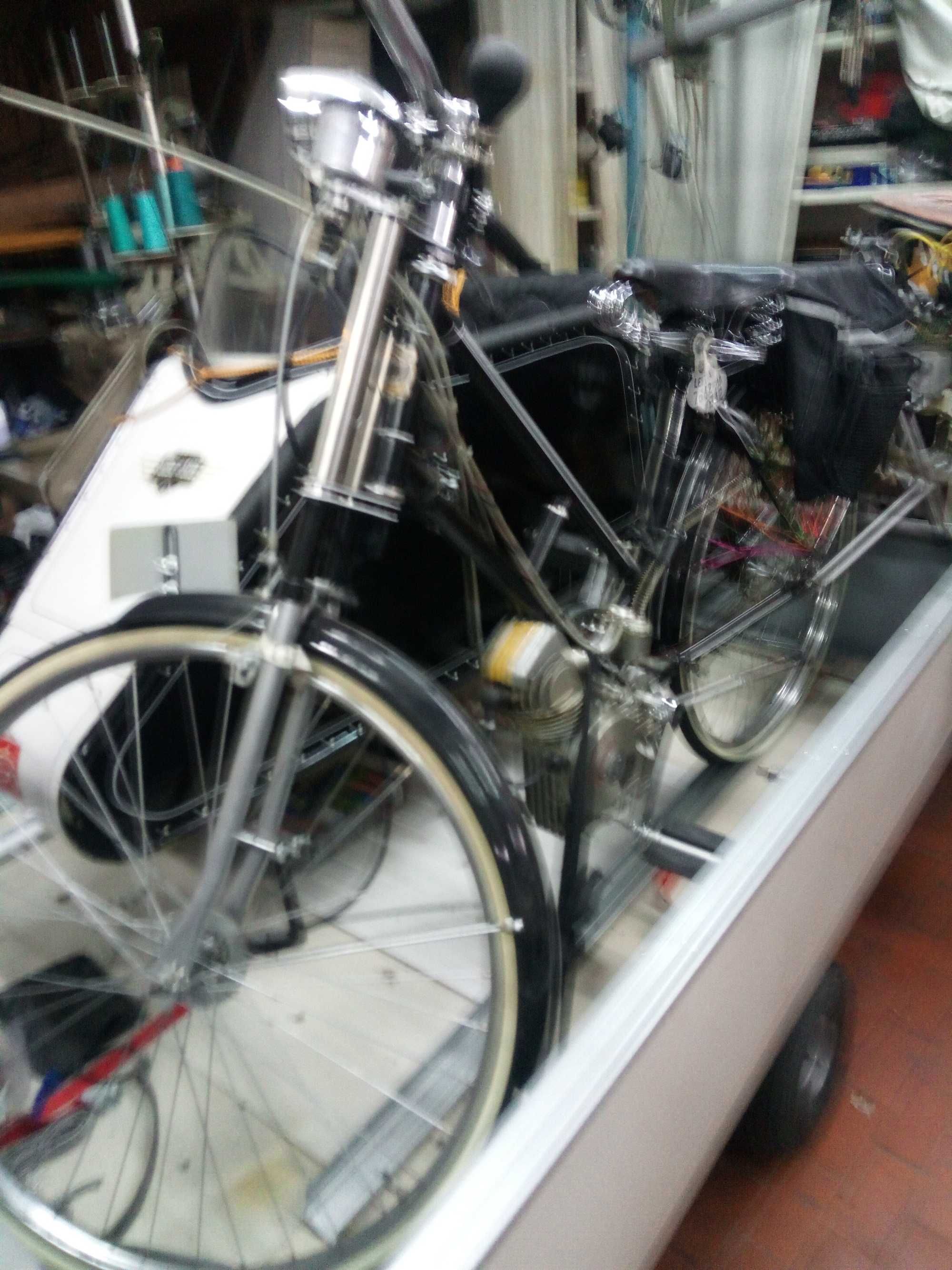 Vendo Bicicleta Antiga com sidecar e Atrelado, motor Cuciolo Ducati.