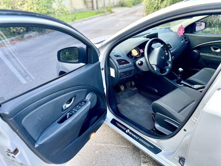 Renault Megane 1.6 бензин