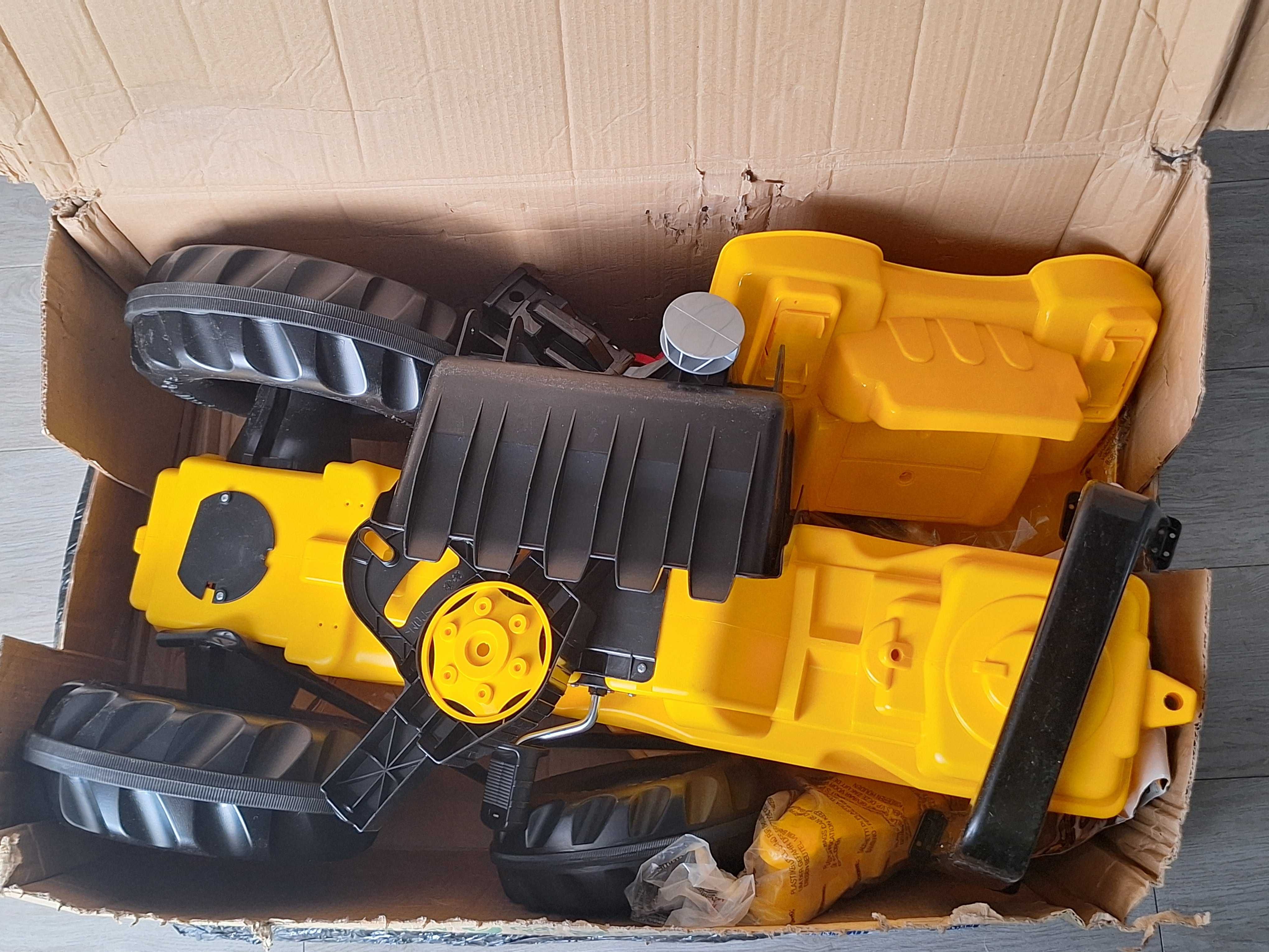 Traktor Cat z łyżką i koparką Rolly Toys 813001