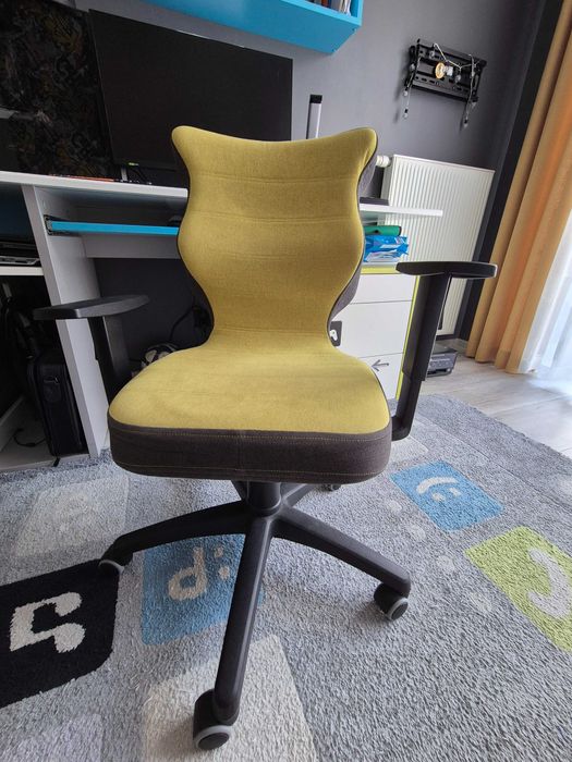 krzesło, fotel ibrotowy SOLAR YELLOW & BLACK, stan b.dobry, MEBLIK