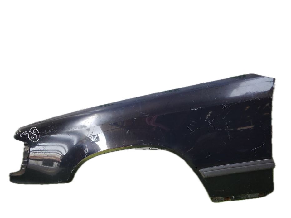 Guarda-lamas esquerdo MERCEDES-BENZ Três volumes (W124)