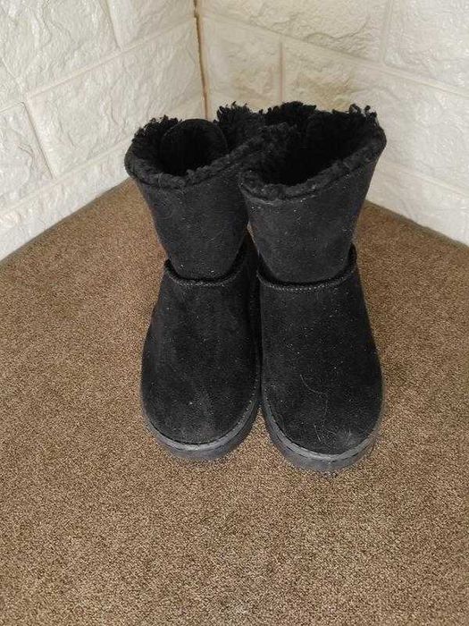 Дитячі черевики уггі 26р