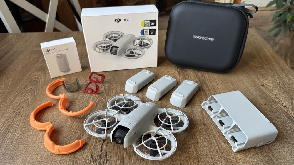 Dji NEO + Dji Care, 3 baterie, hub, case, gadzety