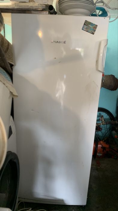 Продам холодильник Snaige