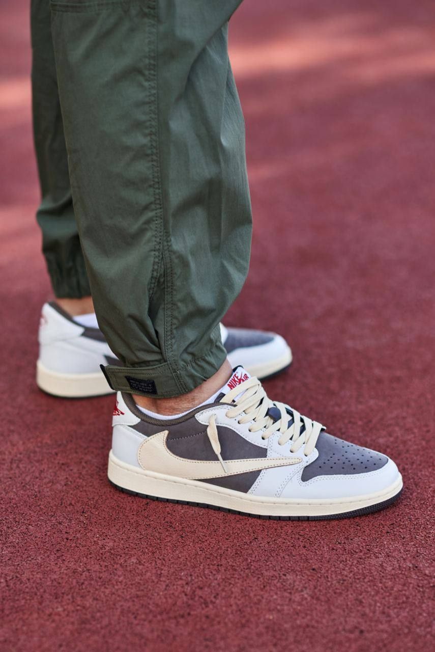 Travis Scott x Air Jordan 1 Low OG “Reverse Mocha"