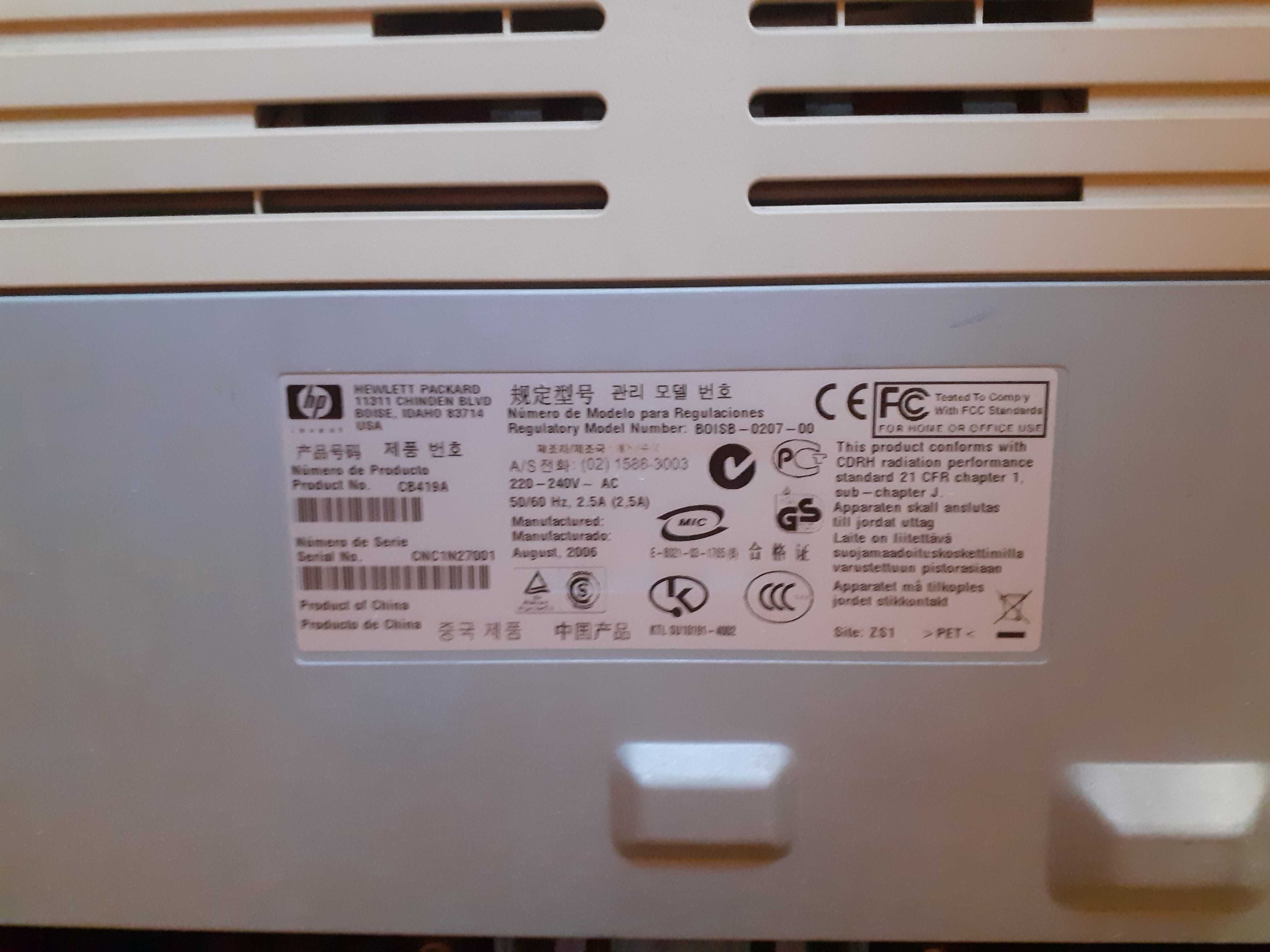 Лазерный принтер HP LaserJet 1018 + 4 шт. картриджей.