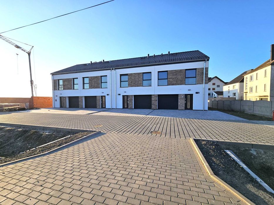 BEZCZYNSZOWE  ostatni segment 114m2