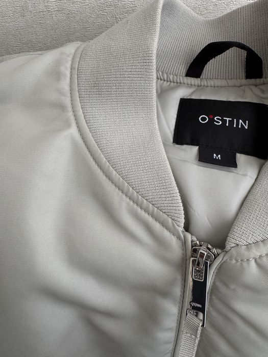 Жіноча куртка бомбер Ostin