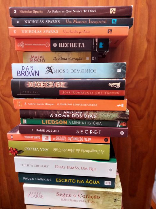Vários livros interessantes